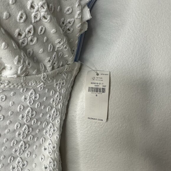 Old Navy One Piece Swimsuit Size S White Eyelet Embroidered Ruffle - Picture 4 of 5